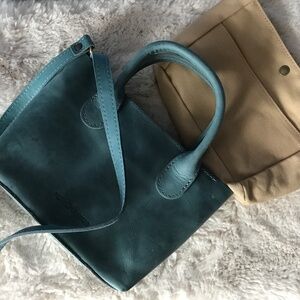 Portland Leather Raindrop purse in Aqua